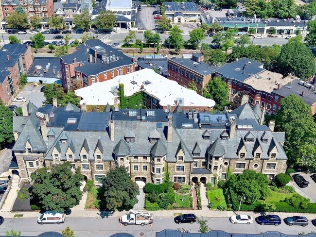 Photo - 15 Garrison Rd Unit 1