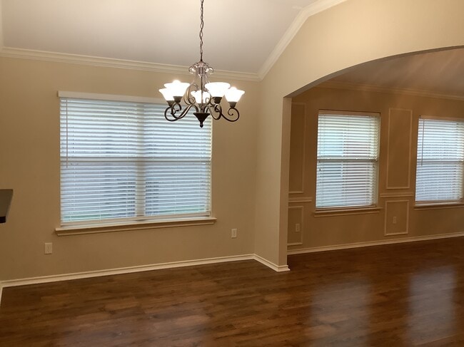 Photo - 4410 Shady Elm Dr