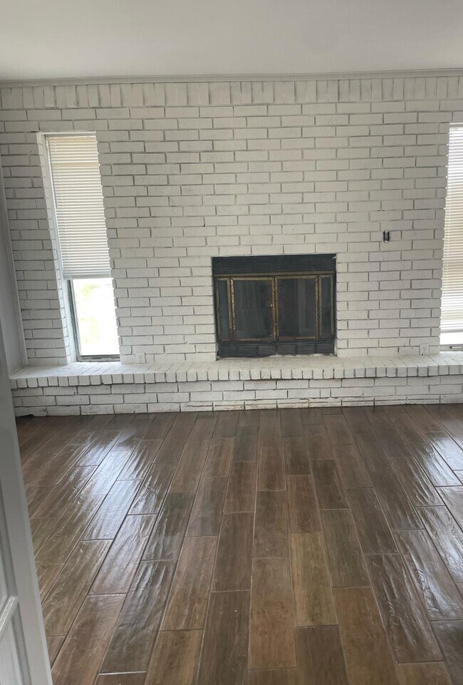 Photo - 2356 Lavender St