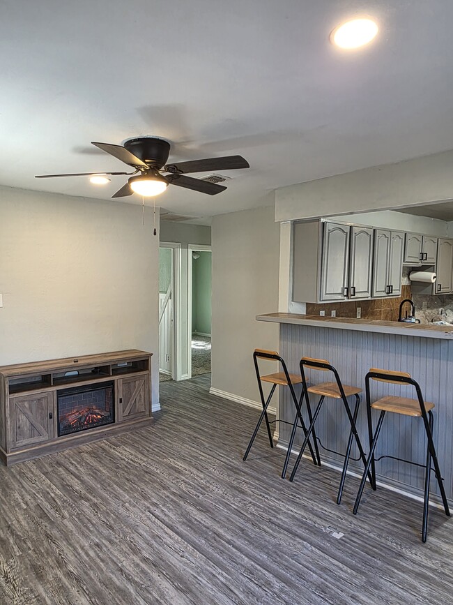 Photo - 204 San Angelo Ave