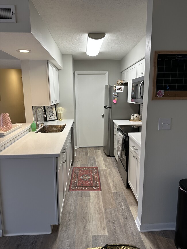 Photo - 1410 Lake Pointe Way Unit 7