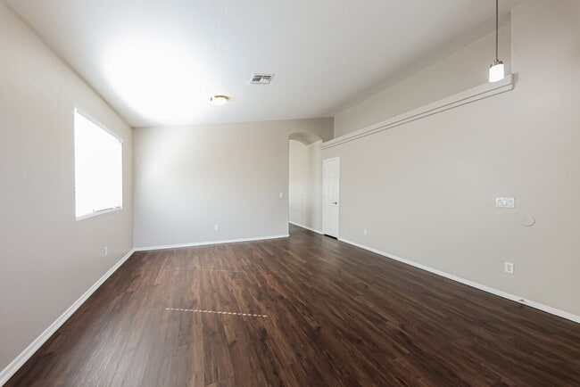 12817 W Mandalay Ln