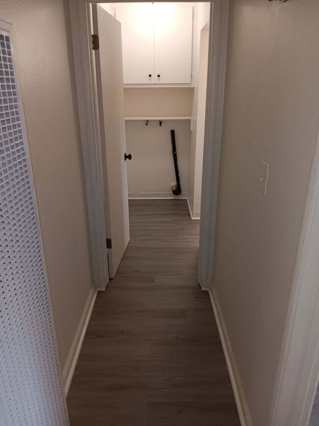 Photo - Charming 2x1 With Attached Garage & Backyard! Available 9/10!