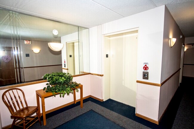 Photo - 6430 W Berteau Ave Unit 210