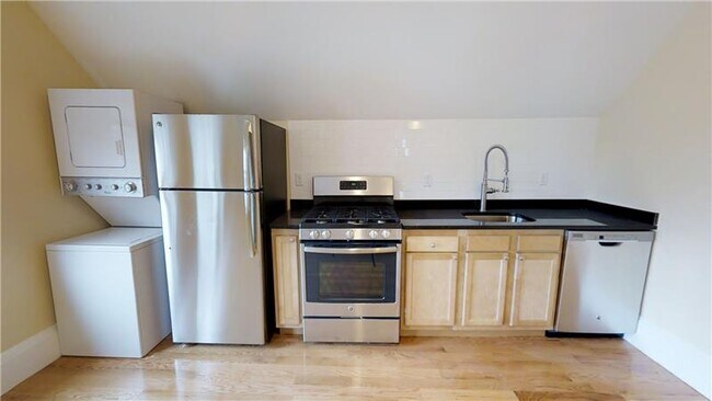 Photo - 50 Lowell St