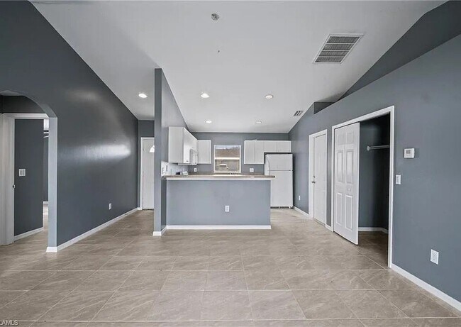 Photo - 4440 28th St SW