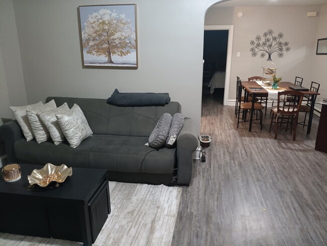 Photo - 660 west vine street Unit 660 W Vine #3