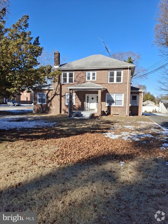 Building Photo - 2198 E Landis Ave Rental