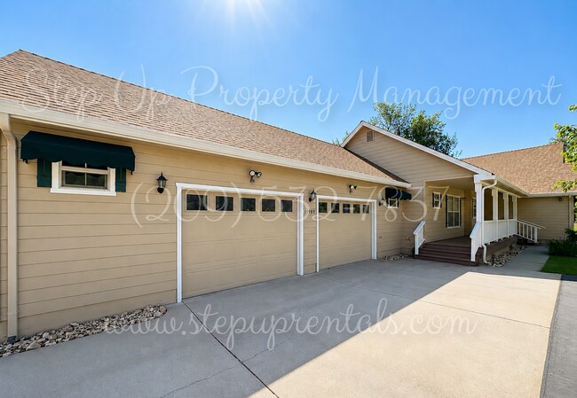 Photo - Spacious Curtis Creek Ranch Home in a Quiet Cul-de-Sac with Large Garage & Private Outdoor Space