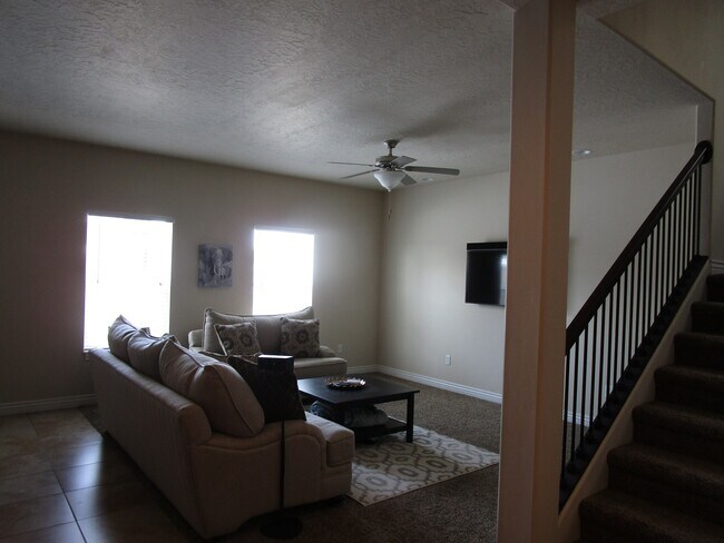 Photo - Beautiful 3 bed 2.5 bath Split Mountain Condo.
