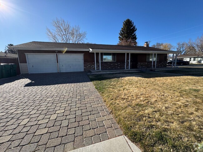 Building Photo - Single Family Home - Carson City, NV