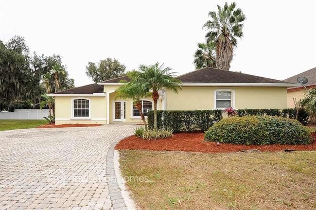 Building Photo - 5915 32nd St E