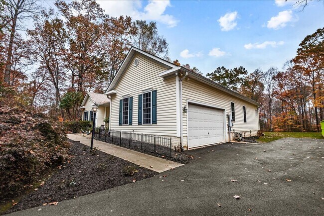 Photo - **Charming 3-Bedroom Rambler on 3 Acres in...