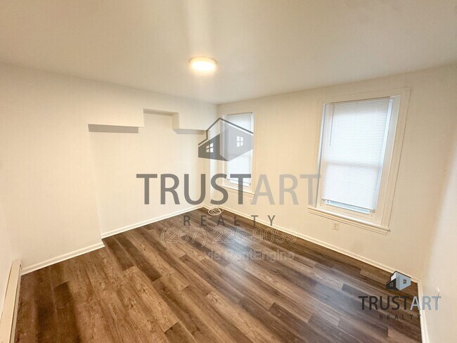 Photo - 2325 N 16th St Unit C