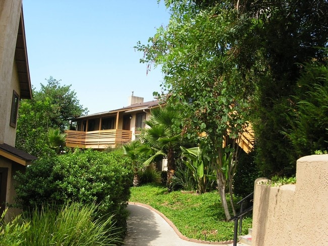Building Photo 3