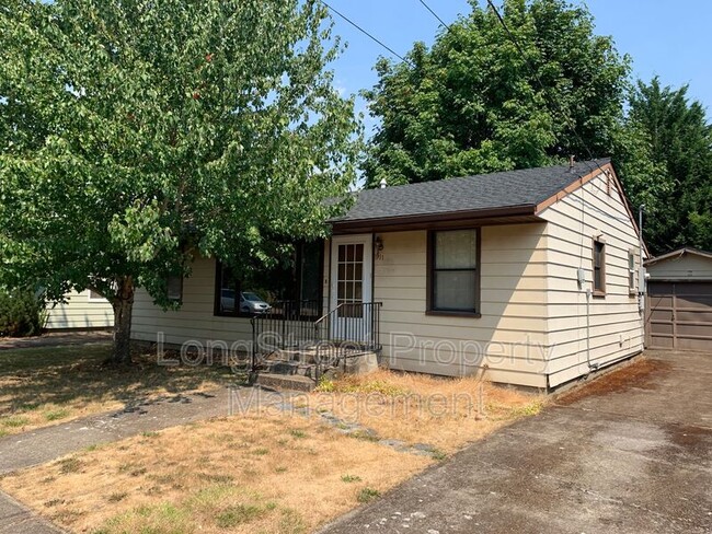 Photo - 911 NW 27th St