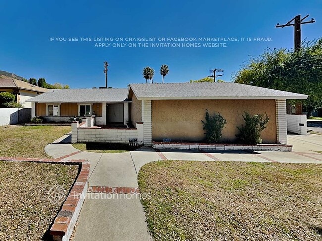 Building Photo - 5405 N Acacia Ave