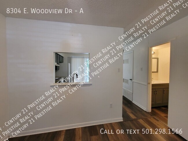 Photo - 8304 Woodview Dr S Unit A