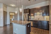1BR, 1BA - 785 SF 3A - Ktichen