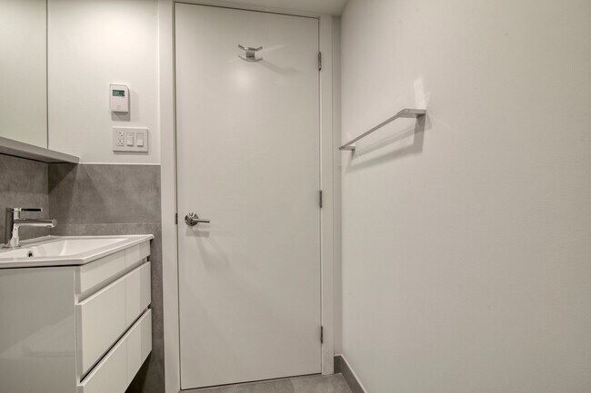 Photo - 3460 Rue Peel Unité 406