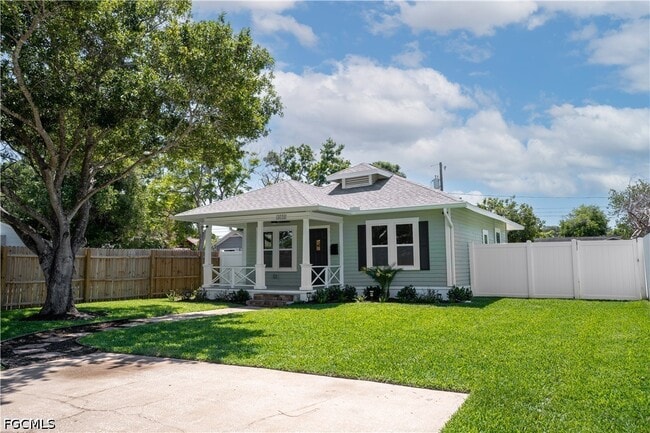 Photo - 4058 39th Ave N