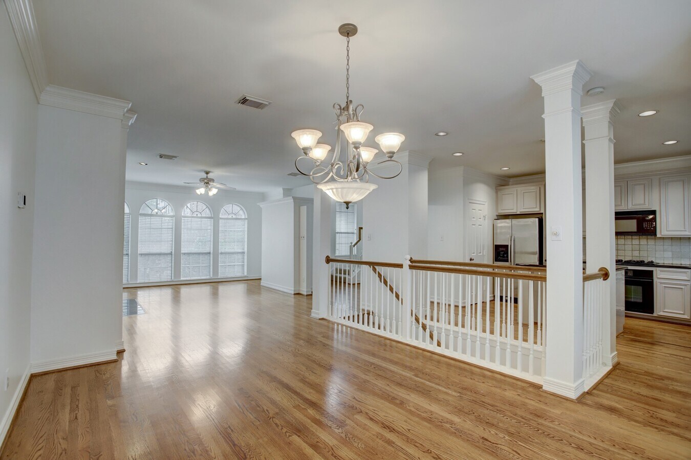 Photo - 2205 Commonwealth St