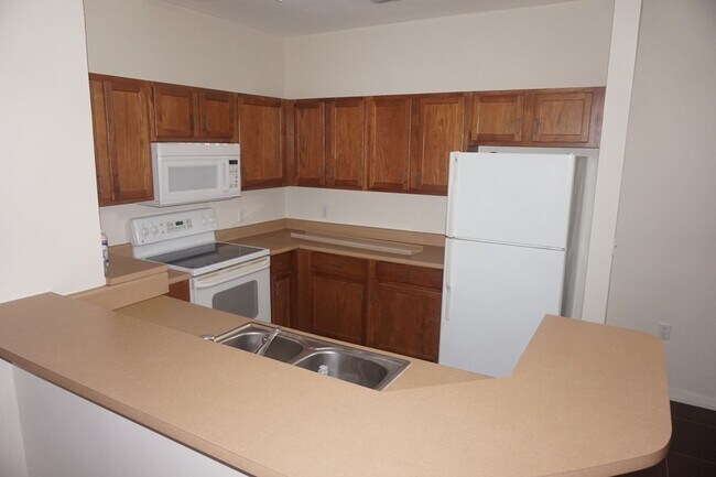 Photo - Spacious and Updated 1 Bedroom in Villa Valencia
