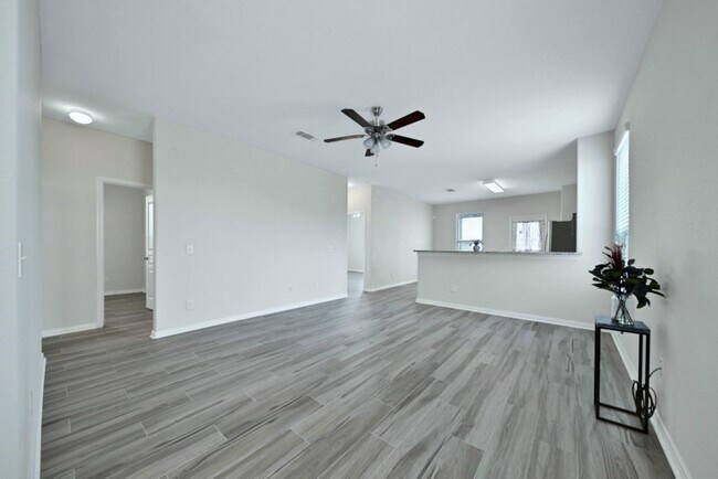 Photo - 2619 Skyview Silver Dr