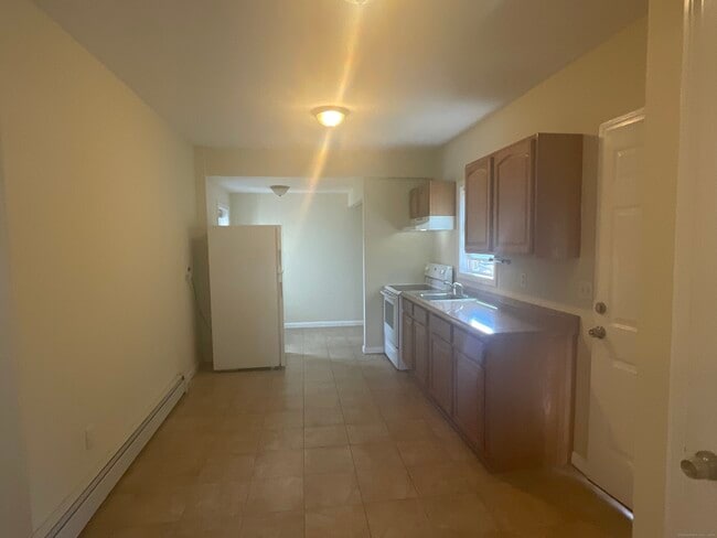 Photo - 21 Cooley Ave Unit 2