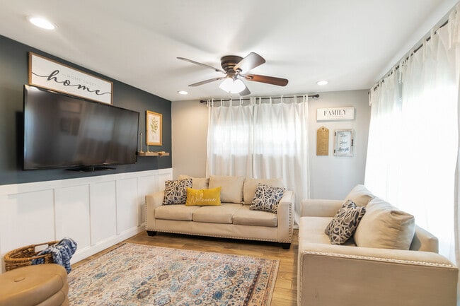 Photo - 7703 Southside Ln