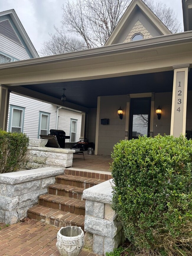 Photo - 1234 Park St