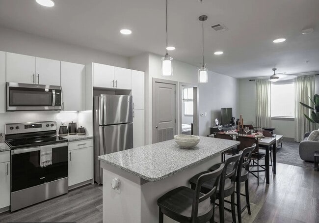 Photo - 13958 Cottingham St Unidad 1103