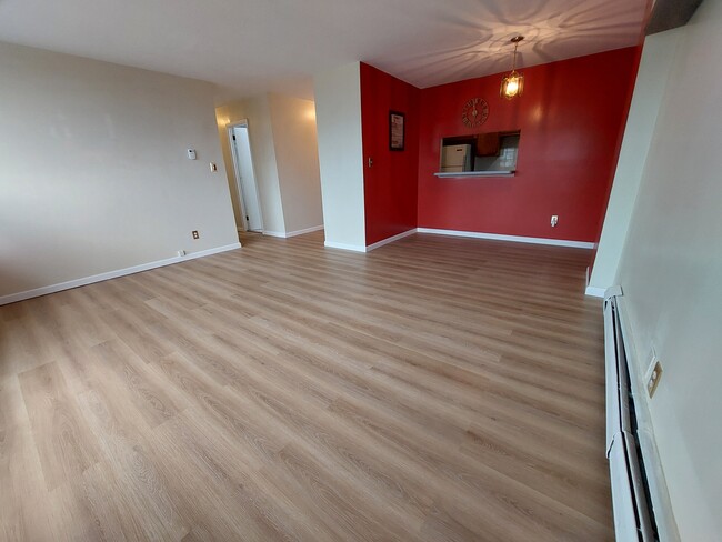 Photo - 11811 Lake Ave Unidad 403