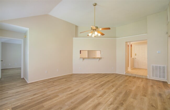 Photo - 11810 Stone Bridge Dr