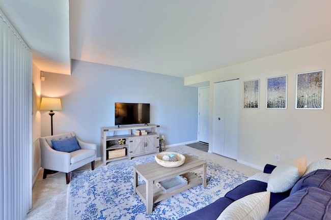 Photo - Charlesmont Apartment Homes