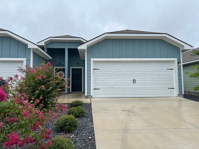 Photo - Luxury 3/2 Duplex in Seguin, Texas