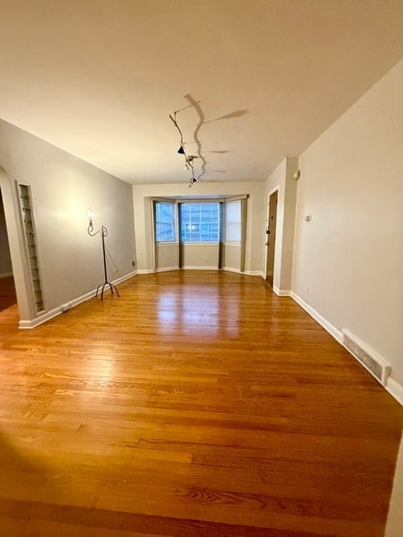 Photo - 314 E 83rd St Unit 1