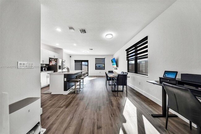 Photo - 24985 SW 107th Ct