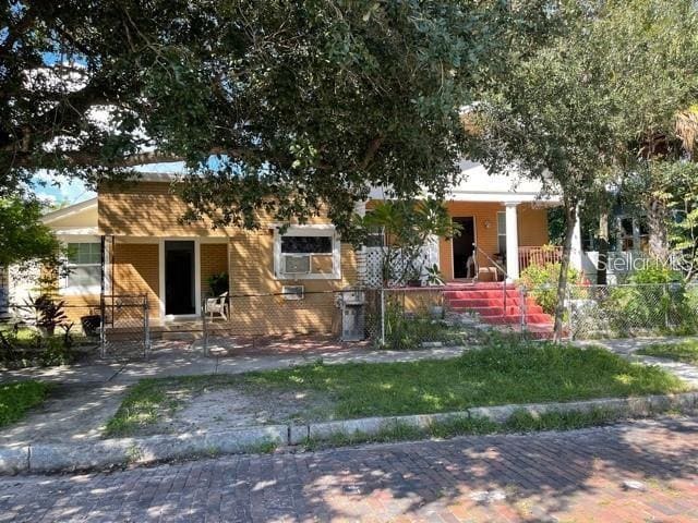 Building Photo - 3015 W Chestnut St Unit A