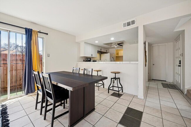 Photo - 4814 Misty Slope Ln