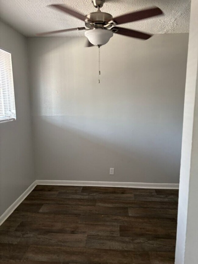 40 Burton Hills Blvd Unidad BITER INVESTMENT #2