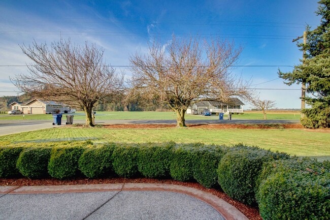 Photo - 3 Bedroom, 2.5 Home. Available NOW!!!!