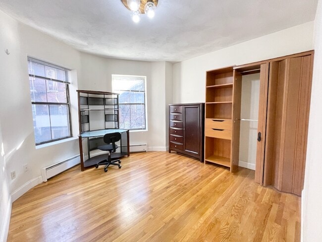 Photo - 296 Columbus Ave Unidad 1