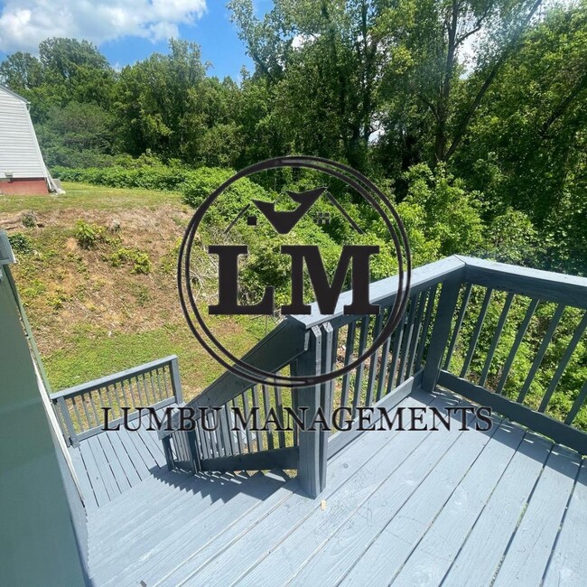 Photo - 192 Locust Ln