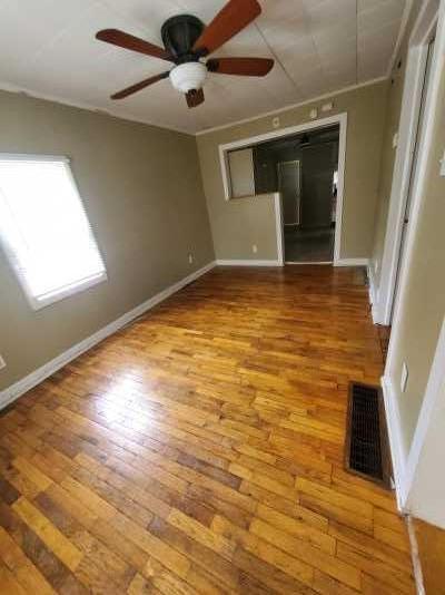 Photo - 3732 Madison St