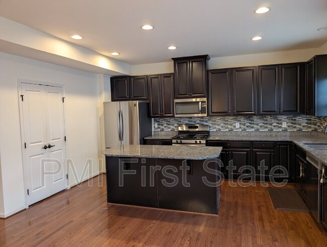 Photo - 1249 Madison Ln Townhome