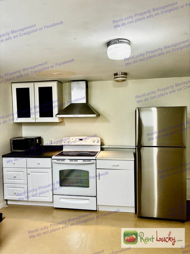 Photo - Private Studio w/Bonus Room | Fire pit | Storage Area | Maple Leaf Area