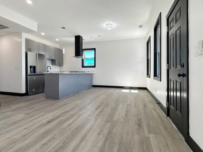 Photo - 2325 Reisterstown Rd Unit C