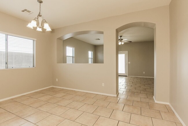 Photo - 1809 W Dugan Dr