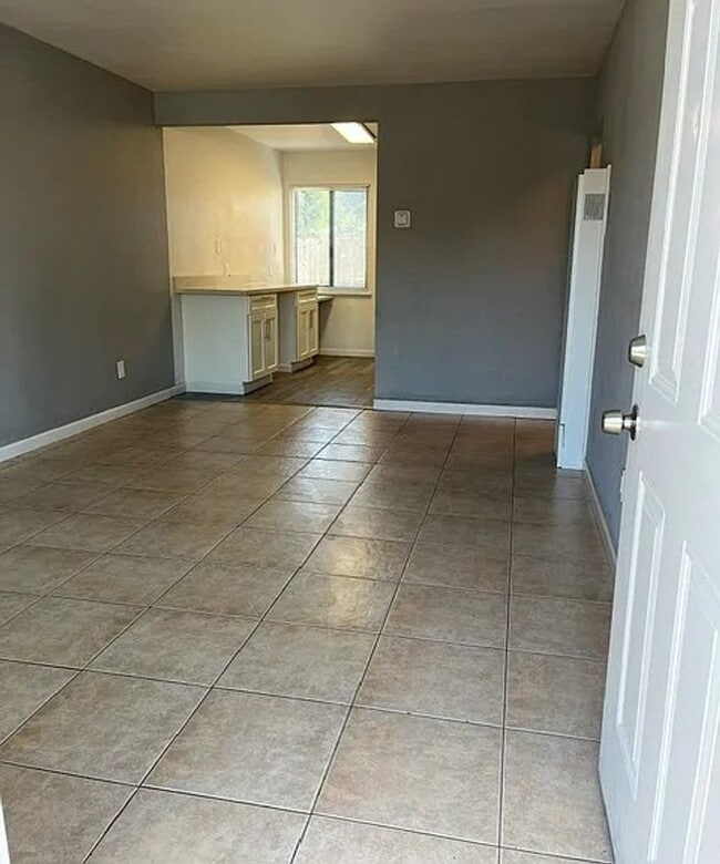 Photo - Updated 2 Bedroom Unit in a Great Martinez Location! Unit 9